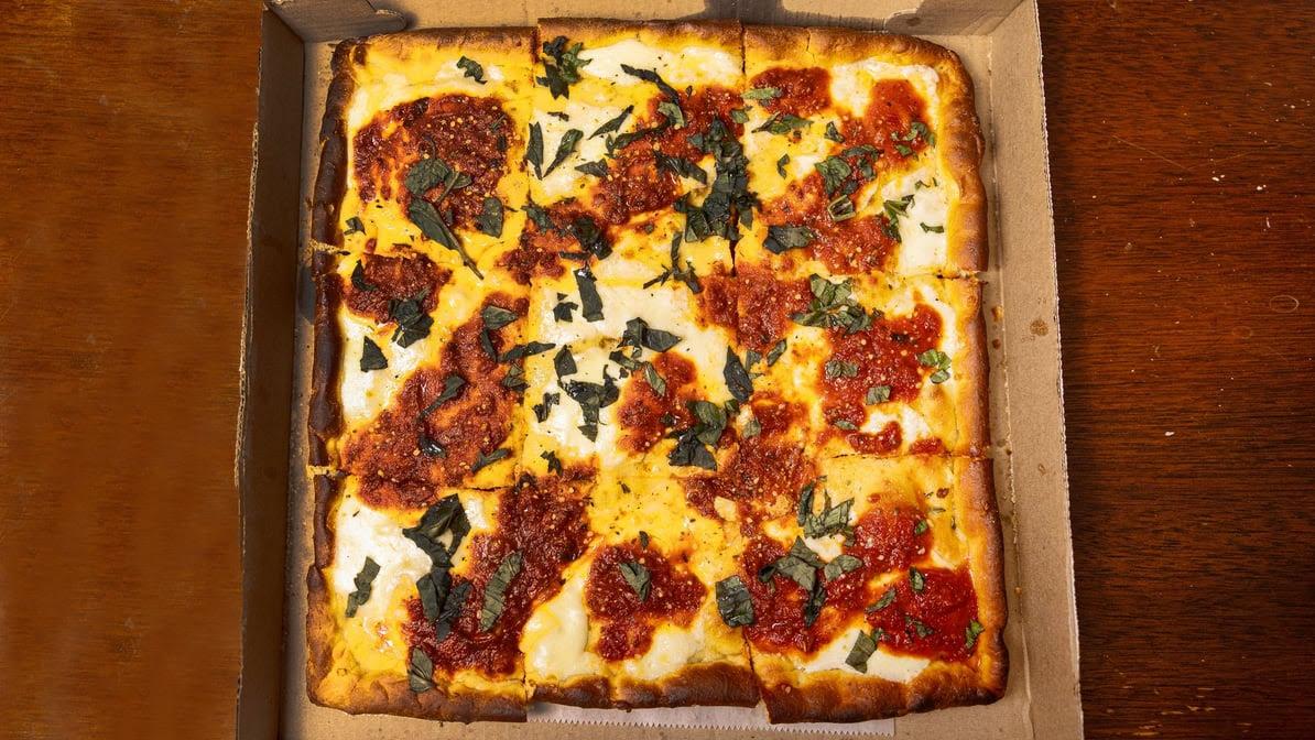 3 Countries Pizzeria 2